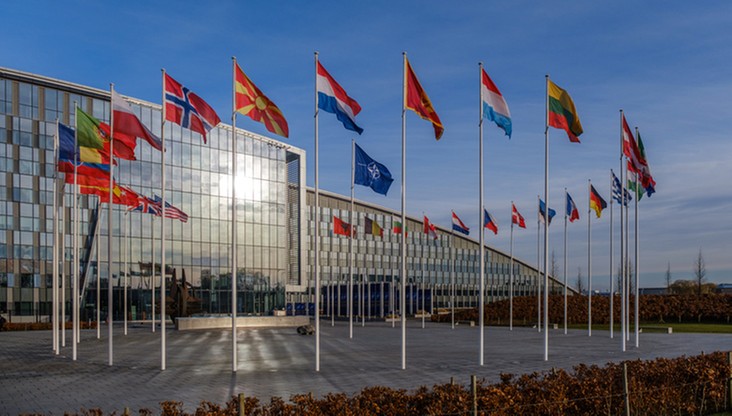 NATO zwiększa potencjał obronny: Europa przejmuje ciężar